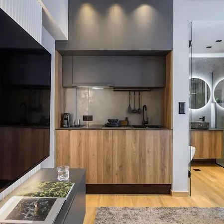Apartment Aristotelian Virtues - Enkrateia *