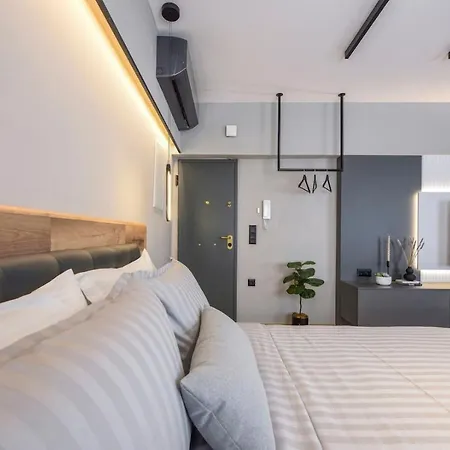 Aristotelian Virtues - Enkrateia * Tesalónica