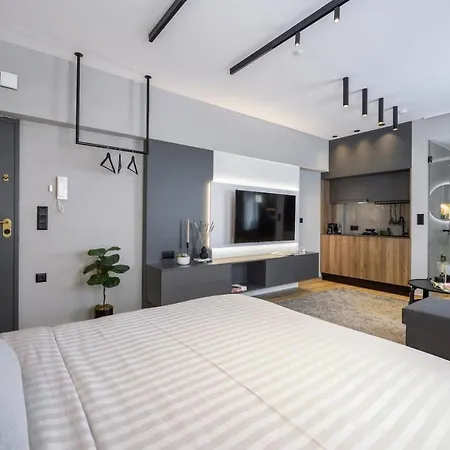 Aristotelian Virtues - Enkrateia