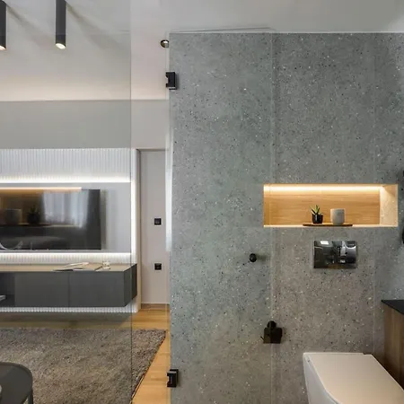 Aristotelian Virtues - Enkrateia Tesalónica