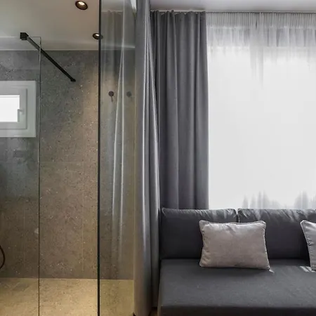 Aristotelian Virtues - Enkrateia Apartment *